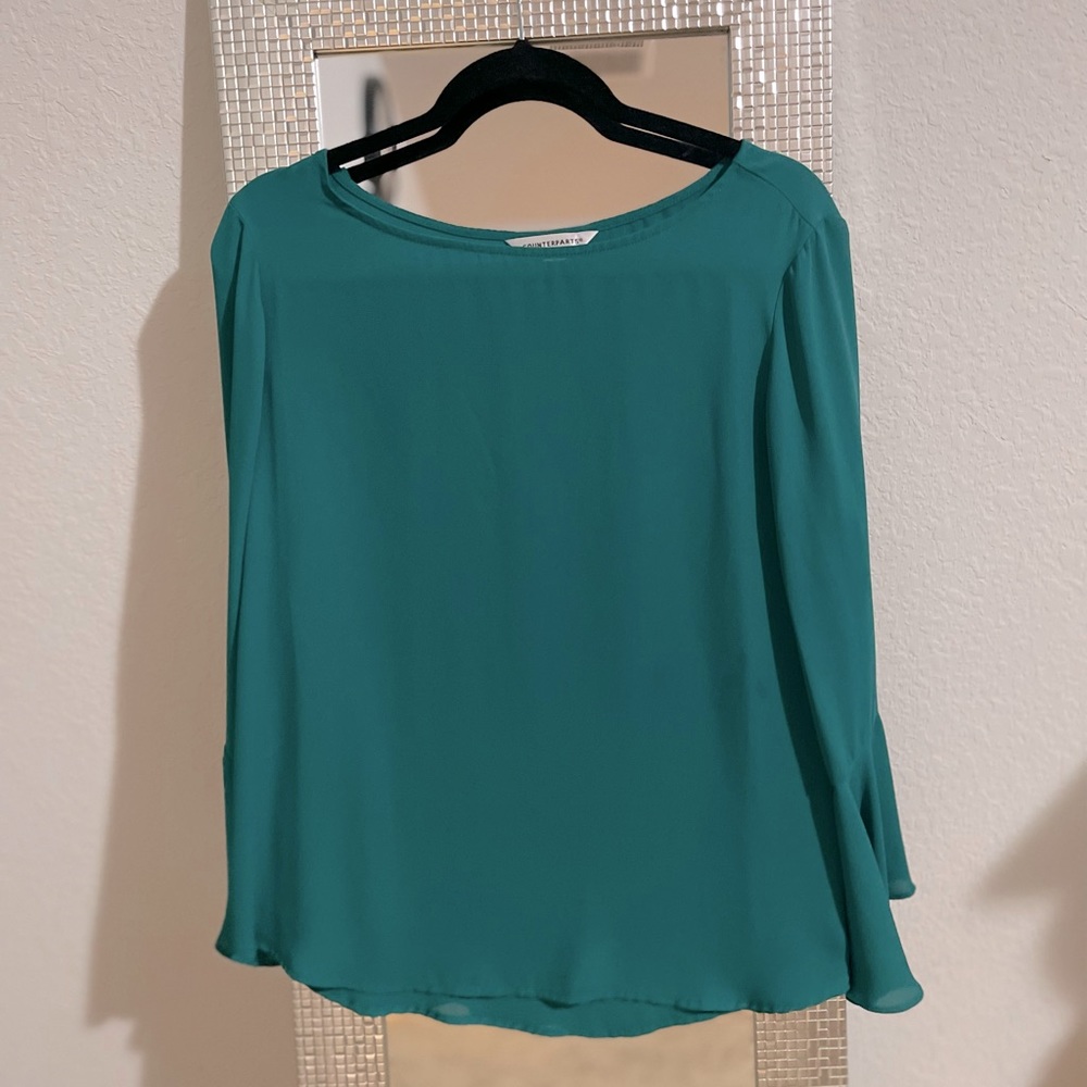 🌸 Turquoise Flowy Blouse | Effortless Chic for Work or Weekend ✨ - Picture 2 of 5